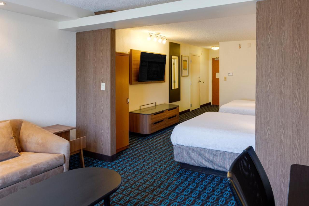 Hotel Fairfield & By Marriott