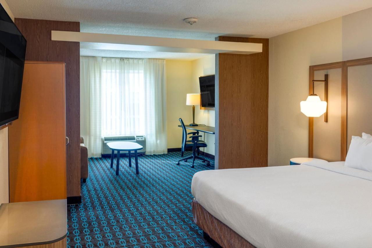 Hotel Fairfield & By Marriott