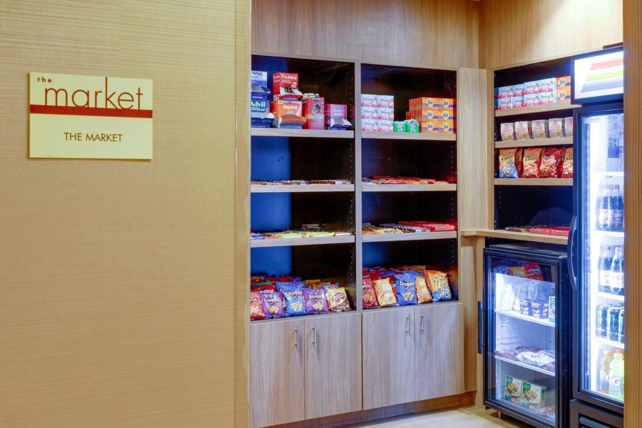 Hotel Fairfield & By Marriott 3*